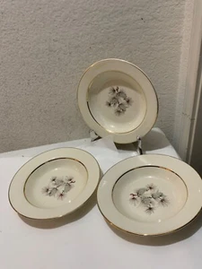 Cunningham & Pickett Pine Cone 22k Gold Decorated Princess Plate-Alliance, Ohio - Picture 1 of 5