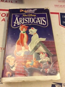 Walt Disney THE ARISTOCATS, VHS Tape #2529 - Picture 1 of 3