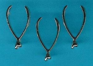 20 SILVER WISHBONES - CAKE DECORATIONS / CARD MAKING / CRAFTS - Picture 1 of 1