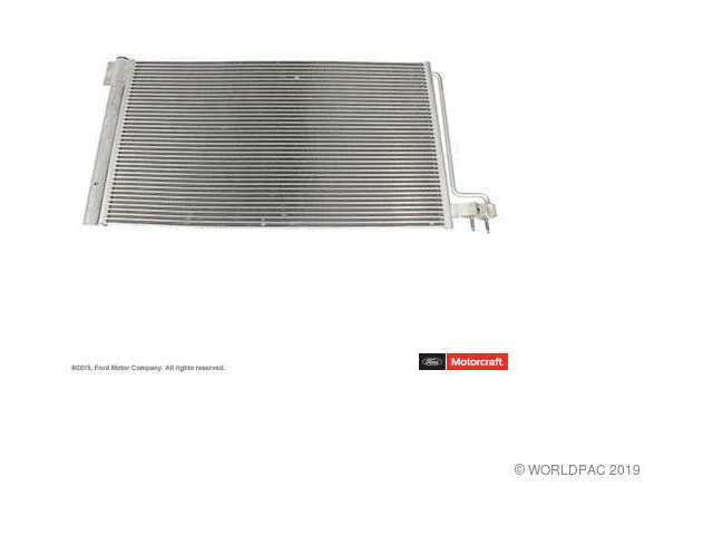 Condensador de aire acondicionado Motorcraft para Ford Focus 2015-2016 41633WCJN naturalmente aspirado Foto 1 de 2