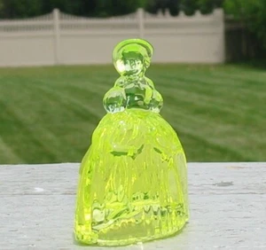 Itty Bitty Uranium Vaseline Glass Boyd Colonial Doll Girl Mini Belle Glows Tiny - Picture 1 of 7