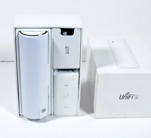 UBIQUITI Unifi Wi-Fi 6 Mesh AP 4x4 Mu--Mimo, 2.4Ghz @ 573.5Mbps & 5GHz @ 4.8Gbps - Picture 1 of 10