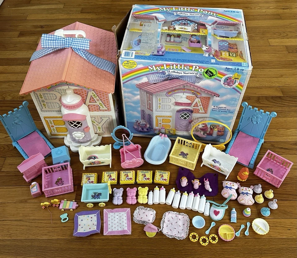 Enorme Vintage G1 MLP My Little Pony Lullabye Berçário Lote Caixa Fraldas Acessórios - Imagem 1 de 4