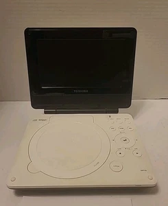 TOSHIBA SDP75SWN 7" LCD Screen Portable DVD Player UNTESTED NO CORD  - Picture 1 of 16