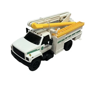 GMC Bucket Utility Truck & Wood Chipper TopKick DG Productions Delaware Electric - Picture 1 of 12
