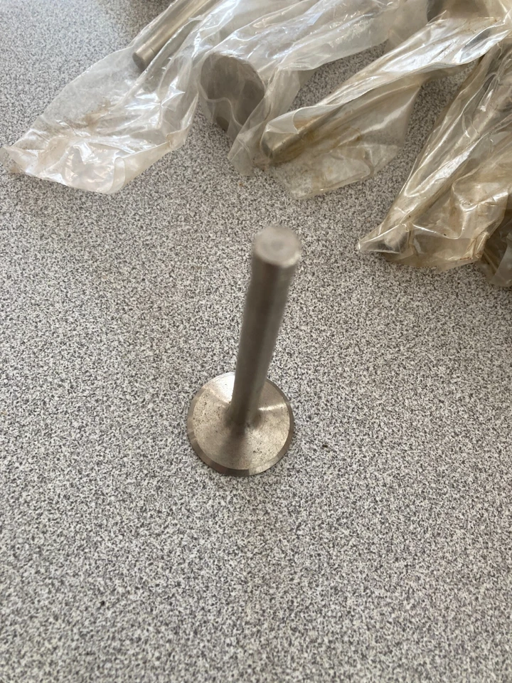 Exhaust Valve V27 T2204 for Norton 88 99 Atlas 60-64  650 AJS 33 Matchless G15 Foto 1 de 4