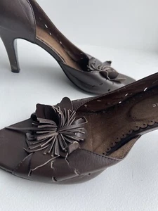 Django and Juliette FOXY Brown Leather Peep Toe Laser Cut Heels Shoes Size 38 - Picture 1 of 9