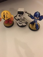 Nintendo Amiibo Lot: Mega man, PAC-MAN, R.O.B.
