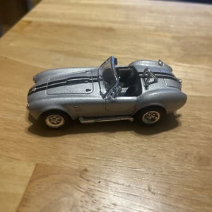 1964 Shelby Cobra 427S/C 1:43 Scale Silver Black Road Signature Model Car Toy - Picture 1 of 7