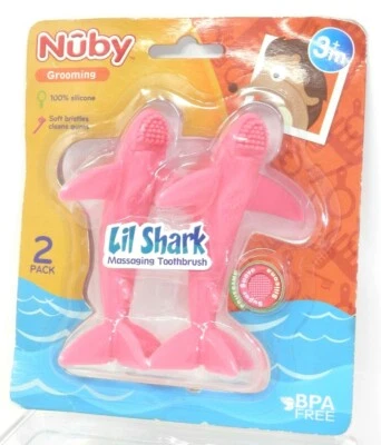 Nuby Lil Shark 按摩婴儿牙刷 - 硅胶不含双酚 A 粉色 2 件装新品 — 第 1/4 张图片