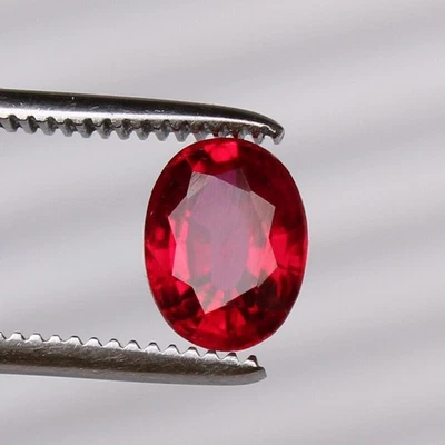 Red Ruby 5.70 Ct. Oval Cut Mozambique Precious 100% RARE Loose Gemstone - Image 1 of 4