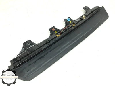 GENESIS G90 2020-2022 TRASERO MONTAJE ALTO CENTRO TERCERA PARADA LUZ FRENO LÁMPARA OEM Foto 1 de 4