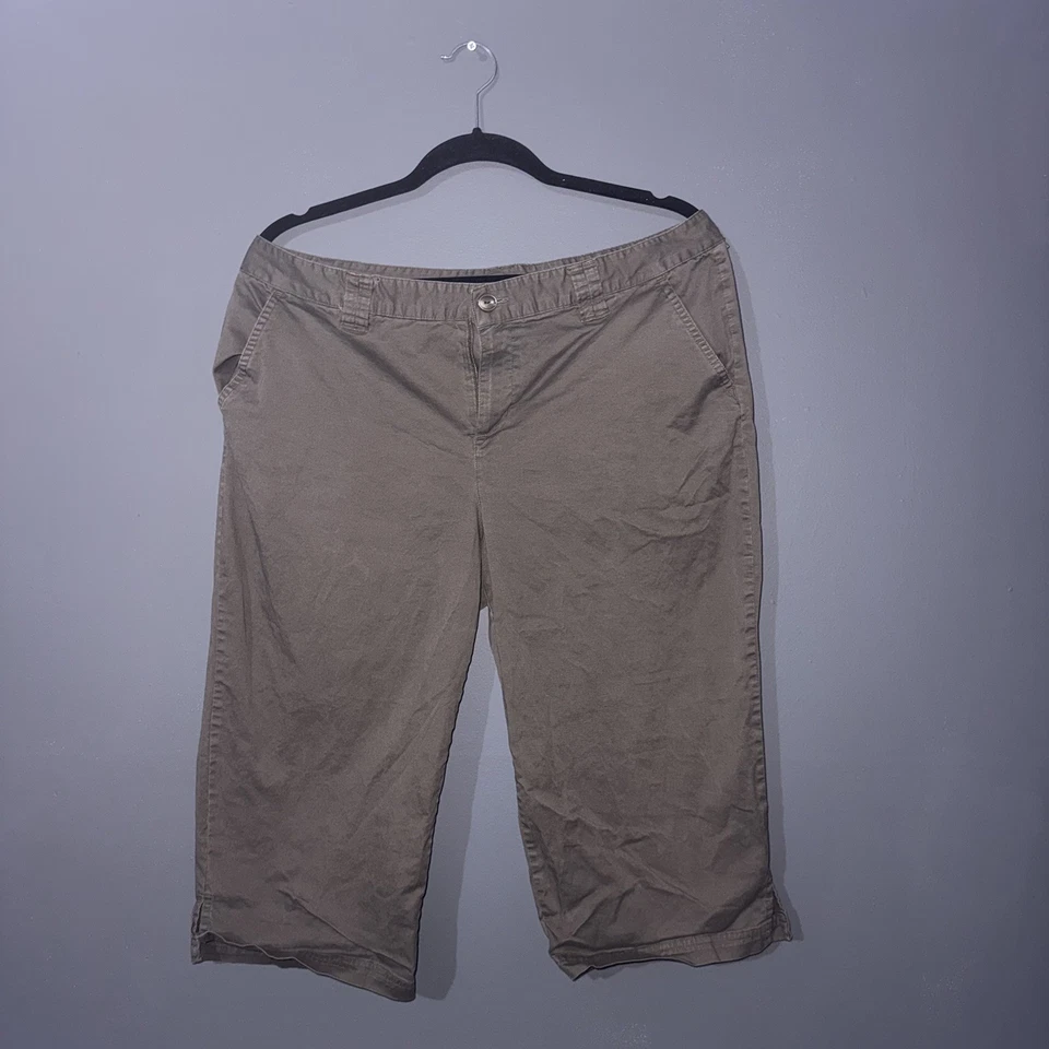 Columbia Shorts Womens 14 Dark Khaki/Brown Capri Short Outdoor Hiking Sportswear - Image 1 of 4
