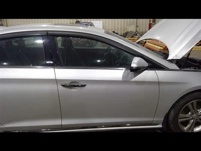 HYUNDAI SONATA 2015-2019 MONTAJE PANEL PUERTA DELANTERA DERECHA 76004-C2000 Foto 1 de 4