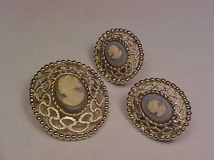 Vintage Sarah Coventry "Cameo Lace" (1957) Brooch & Earrings Set - Picture 1 of 7