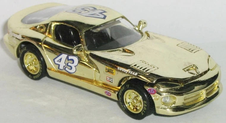 1/64 = LEGEND / RICHARD PETTY / DORADO 1996 DODGE VIPER / Neumático de goma Muscle Car Foto 1 de 4