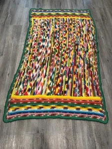 Vintage 80er Handarbeit gehäkelt Oma Afghan Handstrick Retro Decke 39x69 - Bild 1 von 3