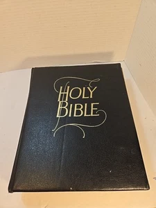 Vintage 1966 The Holy Bible New & Old Testament Illustrations & Extras Book USA - Picture 1 of 14