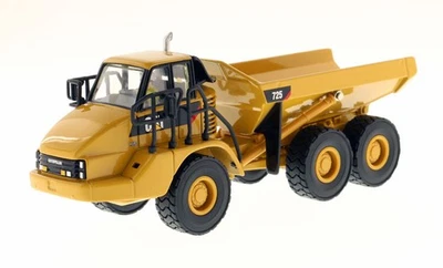 DIECAST MASTERS, Dumper articolato CATERPILLAR 725 con conducente, 1/50,  DCM... - Immagine 1 di 4
