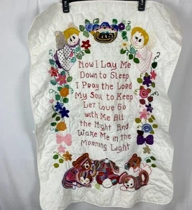 Vintage bestickte Kreuzstich Nadelspitze Kind Gebet Decke Quilt. - Bild 1 von 19