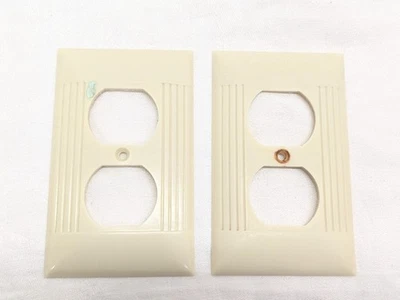 Sierra Line Baquelita Marfil Acanalado Art Deco Outlet Placa Cubierta D-8 Lote de 2 JS Foto 1 de 3