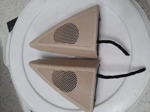 03-09 MERCEDES  W-211 E350-E500 PAIR  MIRROR COVER -TWEETER SPEAKER  BEIGE-IVORY - Bild 1 von 24