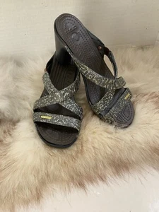 Women's Crocs Cyprus IV Leopard Sparkle Heels -Size 7 - Picture 1 of 8
