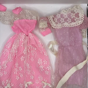 Barbie abito vintage in pizzo rosa per famiglia Mrs Heart e vestito Barbie anni 80 - Foto 1 di 6