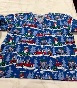 NWT Buttersoft Xmas Nursing Christmas Scrubs Top Size M - Picture 1 of 2