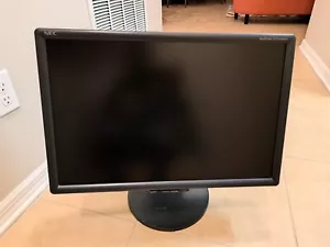 NEC MULTISYNC LCD2470WNX 24" 1920 x 1200 PC MONITOR SCREEN VGA - Picture 1 of 8