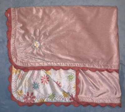 Manta KidsLine Bebé Niña Rosa Flor Margarita Borde Festoneado Terciopelo Foto 1 de 4