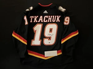 Calgary Flames Reverse Retro TI Tkachuk Signed - Picture 1 of 5