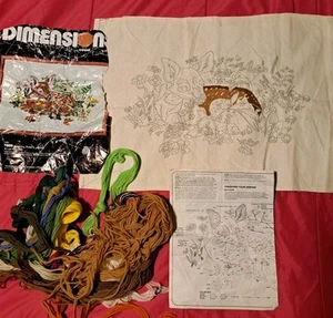 Kit ricamo crewel cerbiatto dimensioni 1980 vintage iniziato bene - Foto 1 di 4
