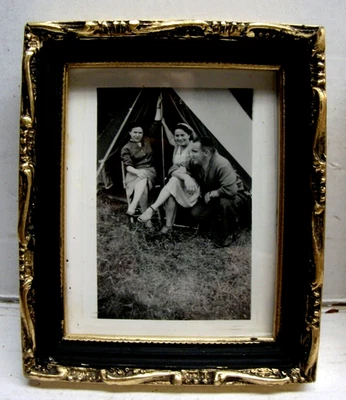 cadre ancien en bois noir/doré 9,5 X 11,5  Feuil.7 X 9 cm+verre+photo ancienne - Photo 1/4
