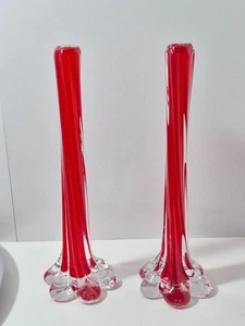 Vintage Art Glass Red Clear Twist Stem Swirled Elephant Foot Bud Vase Set 11.25" - Bild 1 von 5