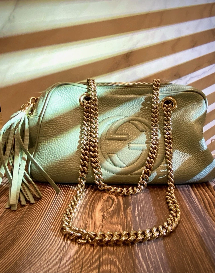 LIGERAMENTE USADO - GUCCI SOHO CADENA PLATA 🩶BOLSO DE HOMBRO EN AZUL CLARO 🩵 Foto 1 de 4