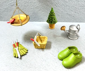 2007 Hallmark Keepsake Ornaments Set di 6 utensili da giardinaggio pollice verde piante - Foto 1 di 13