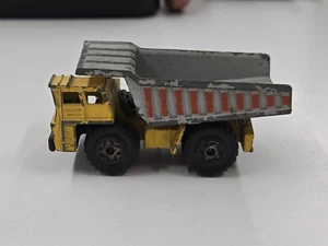Vintage Multicolored Matchbox Dump Truck. Made In China - Picture 1 of 10
