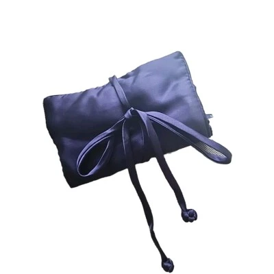 Bolso de viaje satinado para joyería/maquillaje de CAROLEE Foto 1 de 4