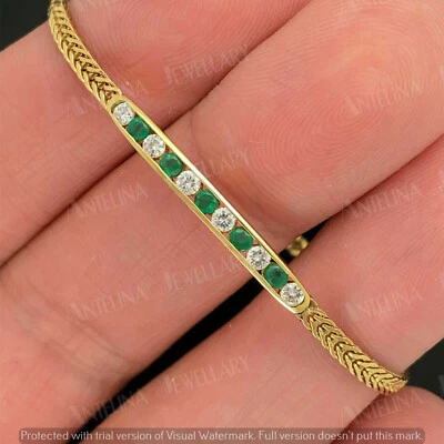 Brazalete de cadena para mujer de diamantes y esmeraldas simuladas de 1,20 quilates acabado en oro amarillo de 14 k Foto 1 de 4