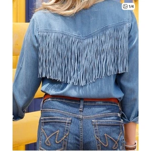 Cruel Girl WOMEN'S CHAMBRAY SNAP WESTERN SHIRT W/FRINGE YOKE pearl snap SZ SM - Picture 1 of 11
