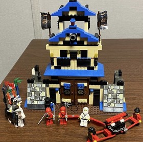 LEGO System Ninja's Fire Fortress 3052 In 1999 Retired