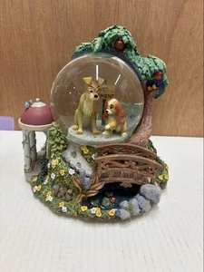 Disney Spieluhr Wanwan Story Schneekugel - Bild 1 von 10