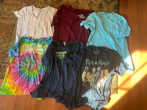 Lot Of Size Large Shirts - Picture 1 of 1