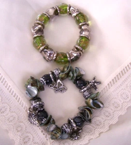 Two Stretch Braceles Beautiful, Both Green...new - Picture 1 of 8