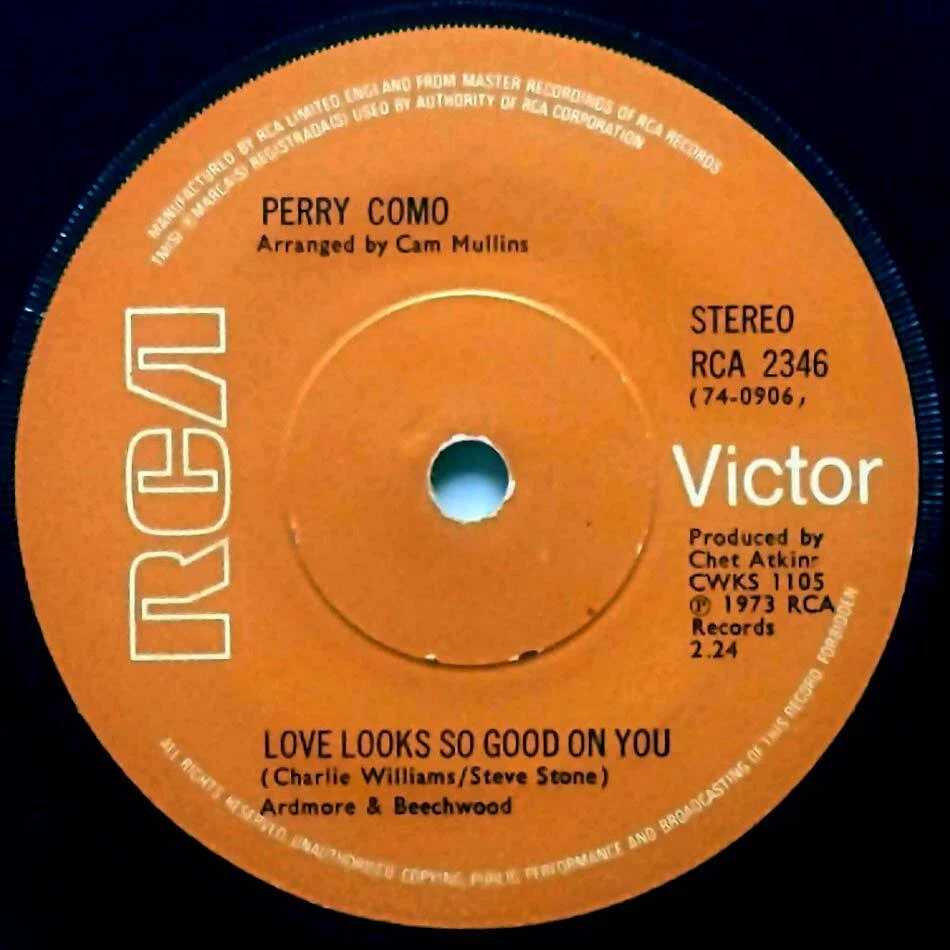 Perry Como - And I So Love You / Love Looks Good On You [7" 45] UK Import - Image 1 of 1