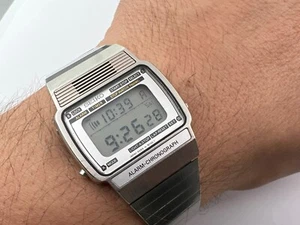 Vintage SEIKO A259-5030A Digital LCD Alarm Chronograph Quartz SERVICED - 33 mm - Picture 1 of 17