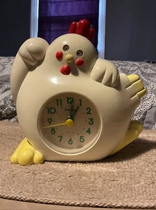 RELOJ DESPERTADOR GALLO POLLO CUARZO Cock-A-Doodle-Do, funciona muy bien, vintage y raro - Imagen 1 de 24