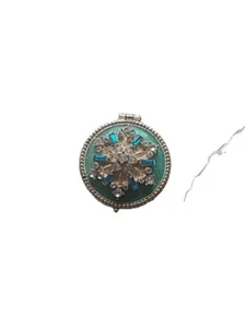 Vintage Silver Tone  Theme Pill Trinket Box with Magnet Closure - Picture 1 of 2