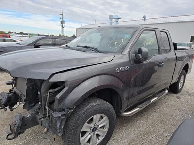 Guardabarros sin moldura de labio de rueda para camioneta Ford F150 15-20 3590187 Foto 1 de 4